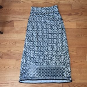 NEW Max Studio stretch maxi skirt.